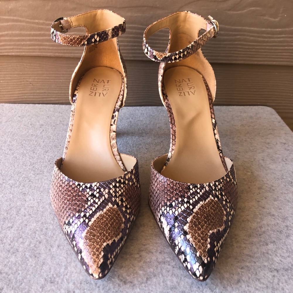 Naturalizer Aurelia pointy toe snake pumps